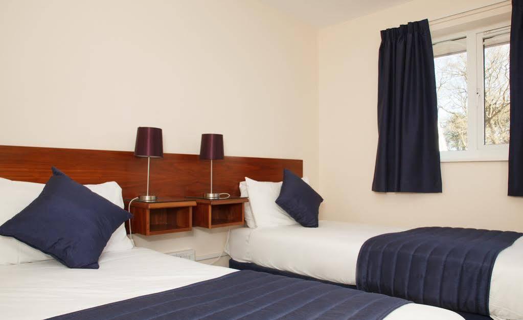 The Angel Hotel Alton  Buitenkant foto