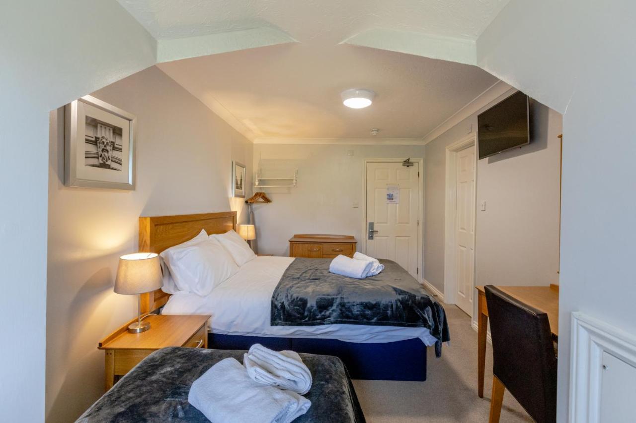 The Angel Hotel Alton  Buitenkant foto